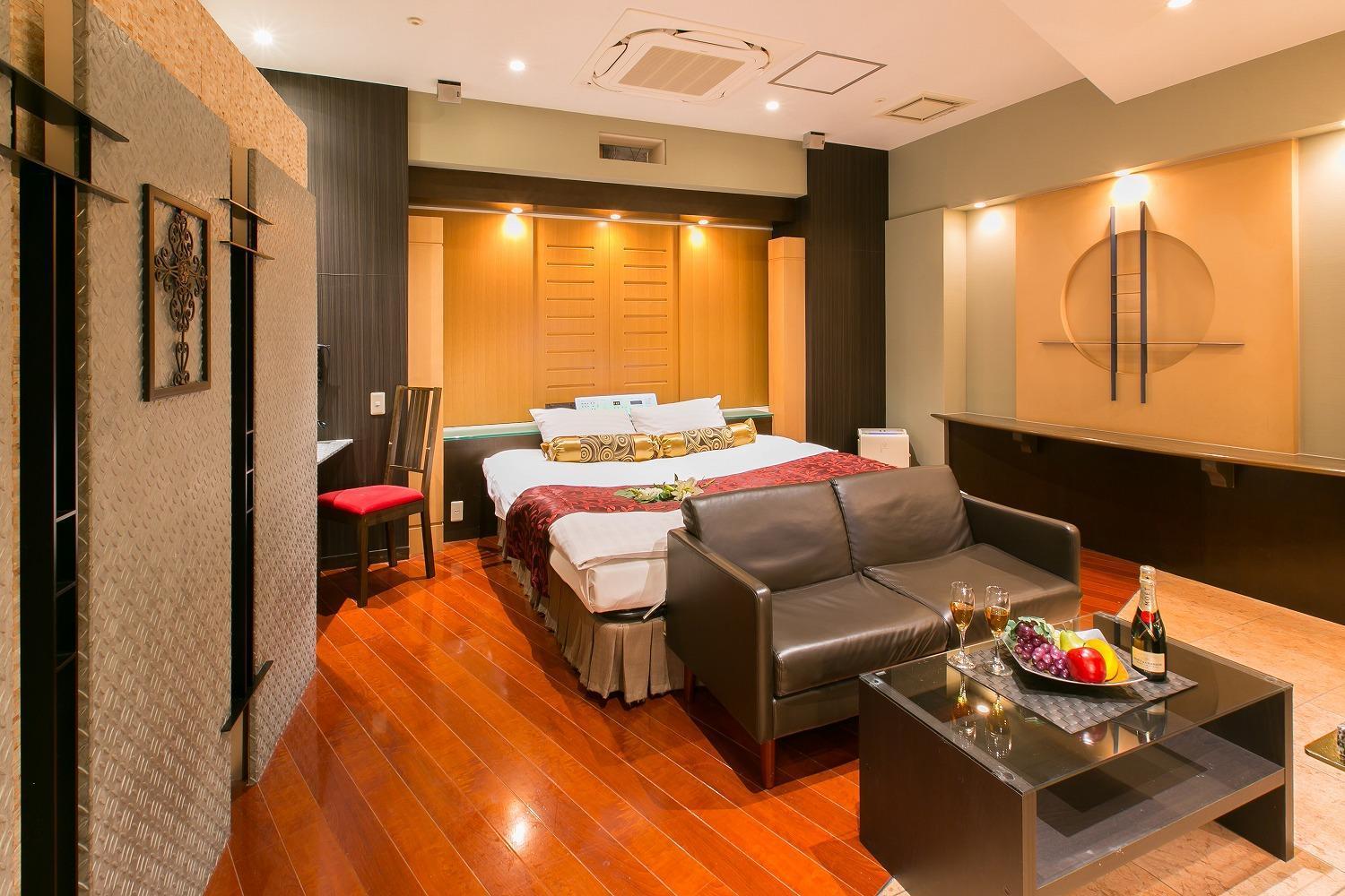 אוסקה Hotel Axis -アクシス- (Adults Only) מראה חיצוני תמונה