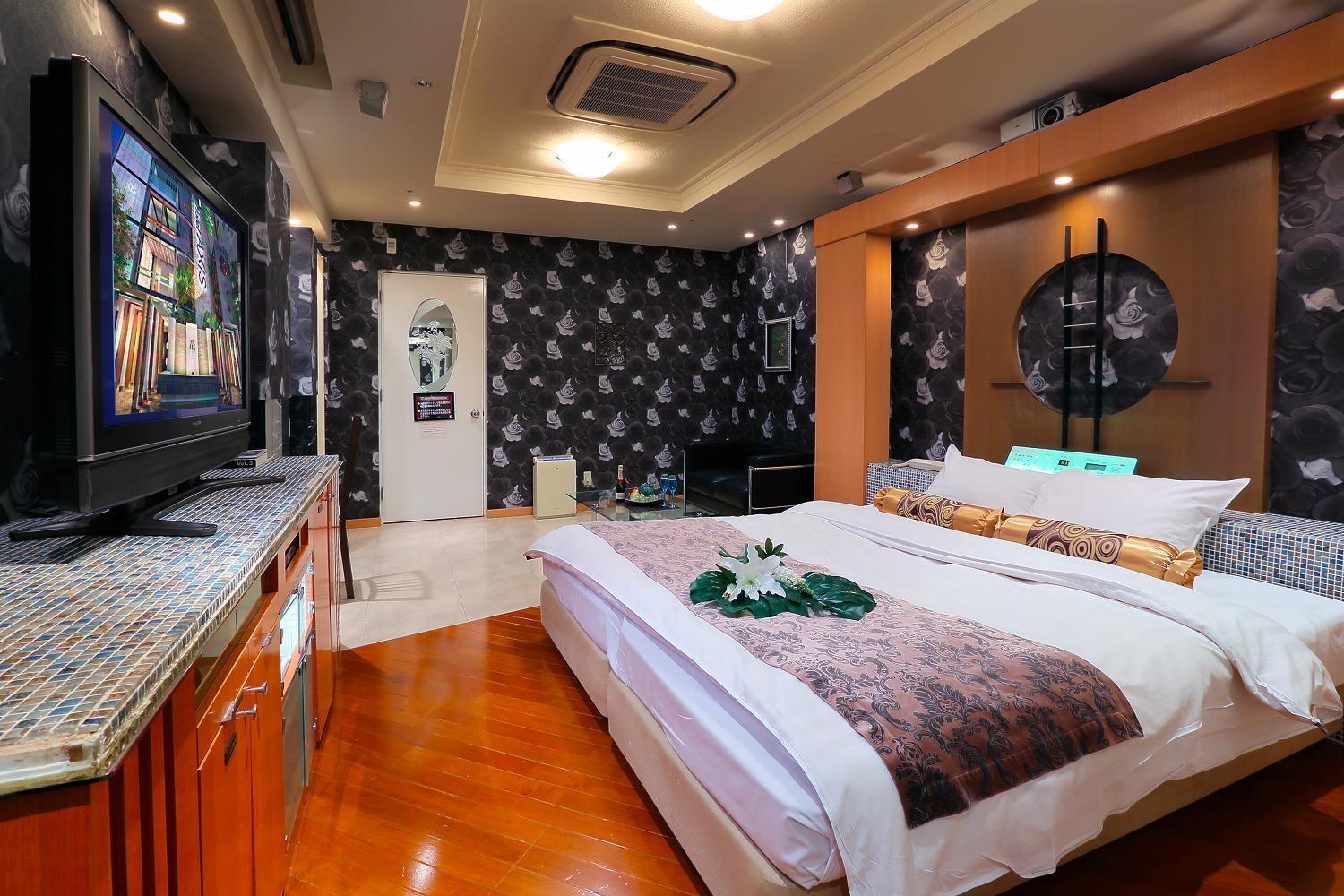 אוסקה Hotel Axis -アクシス- (Adults Only) מראה חיצוני תמונה