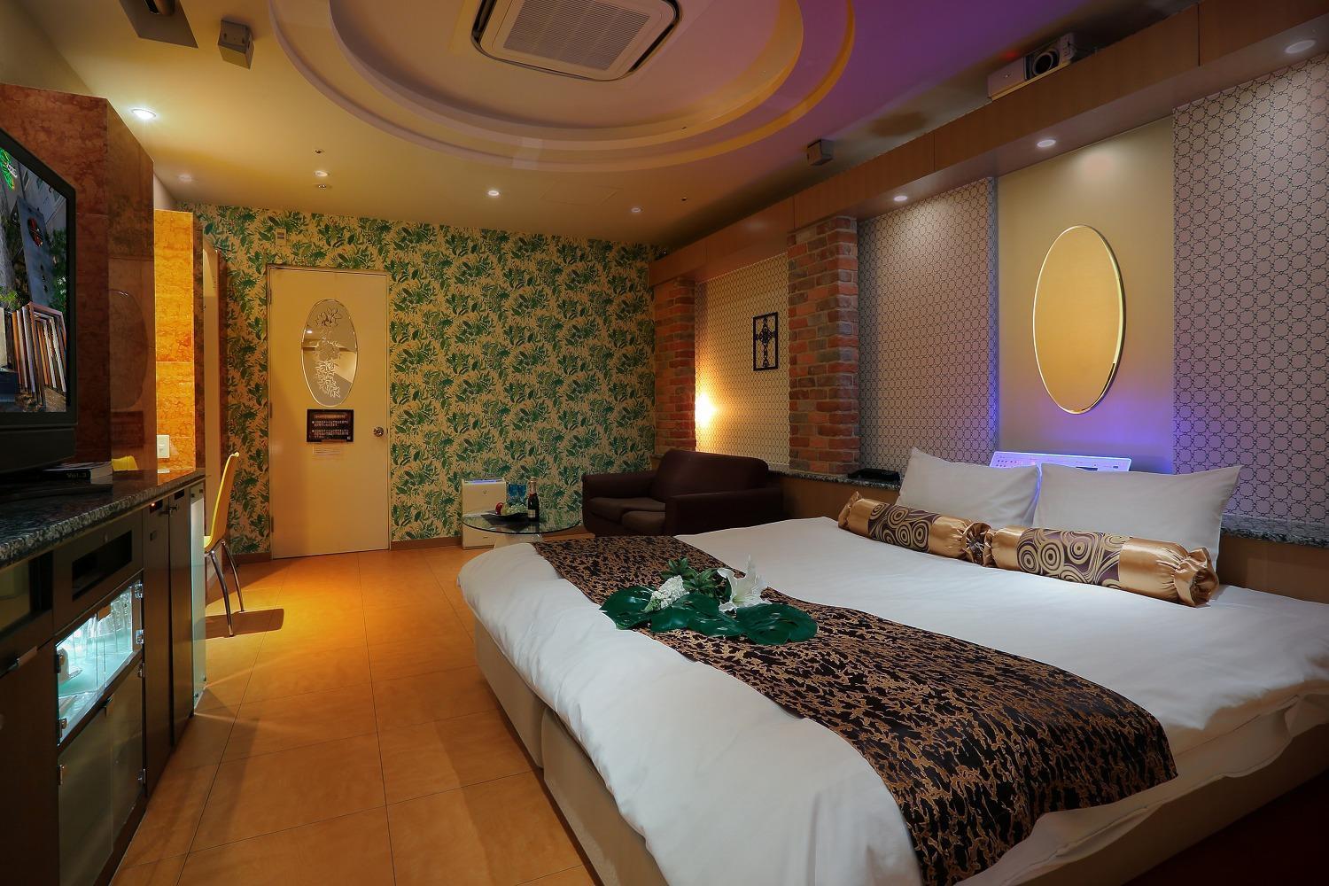 אוסקה Hotel Axis -アクシス- (Adults Only) מראה חיצוני תמונה